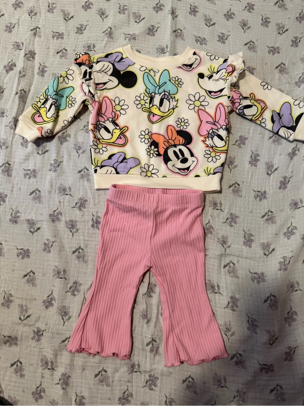Disney Cream Multicolor Minnie & Daisy Printed Top with Pink Ribbed Pants